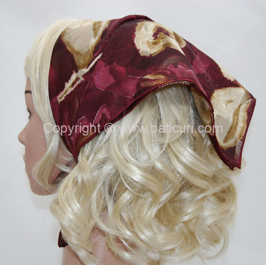 136-18 Maroon with light beige poppy flower