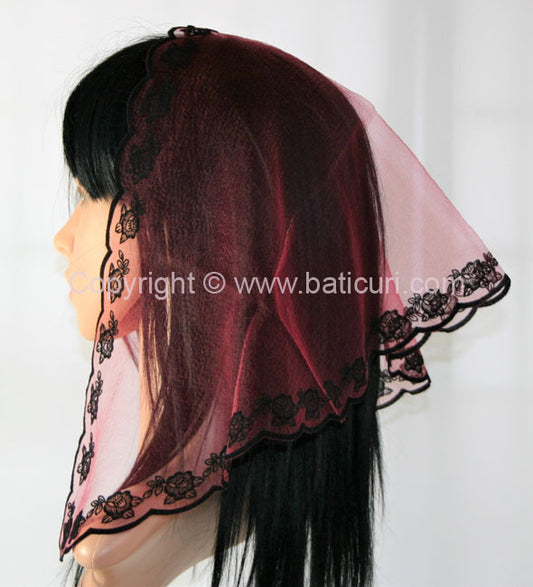 #33 Triangular Rose border- Dk. maroon/black