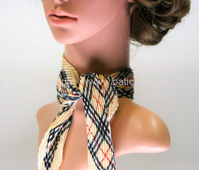 90-32 Polyester | Silky Pleated Scarves | Plaid | Beige