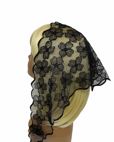 71-02 | Lace Triangle | Daisy | Embroidered Trim | Black